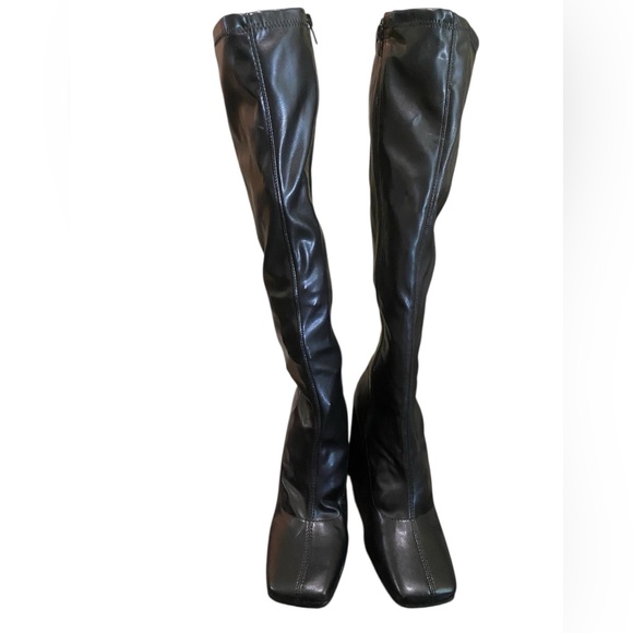 Dolls Kill Mixx Shuz Black Size 8 Perla Knee High Boots Triangle Heel Whimsigoth - Picture 8 of 13